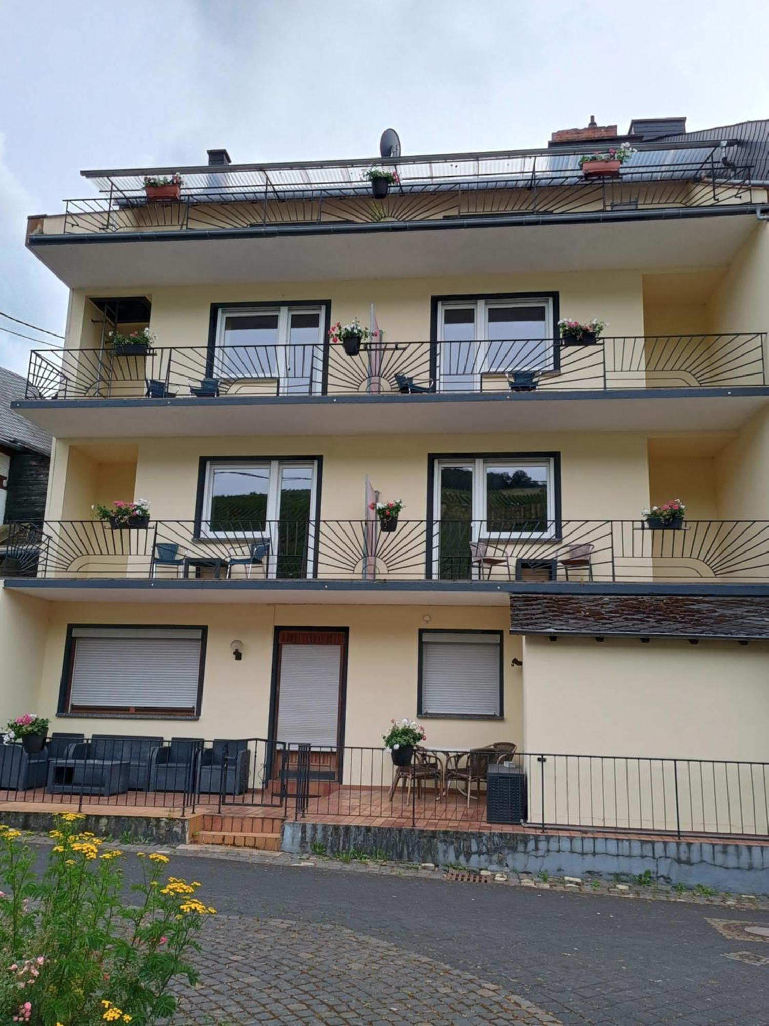Gasthof Zur Grafschaft Veldenz Luaran gambar