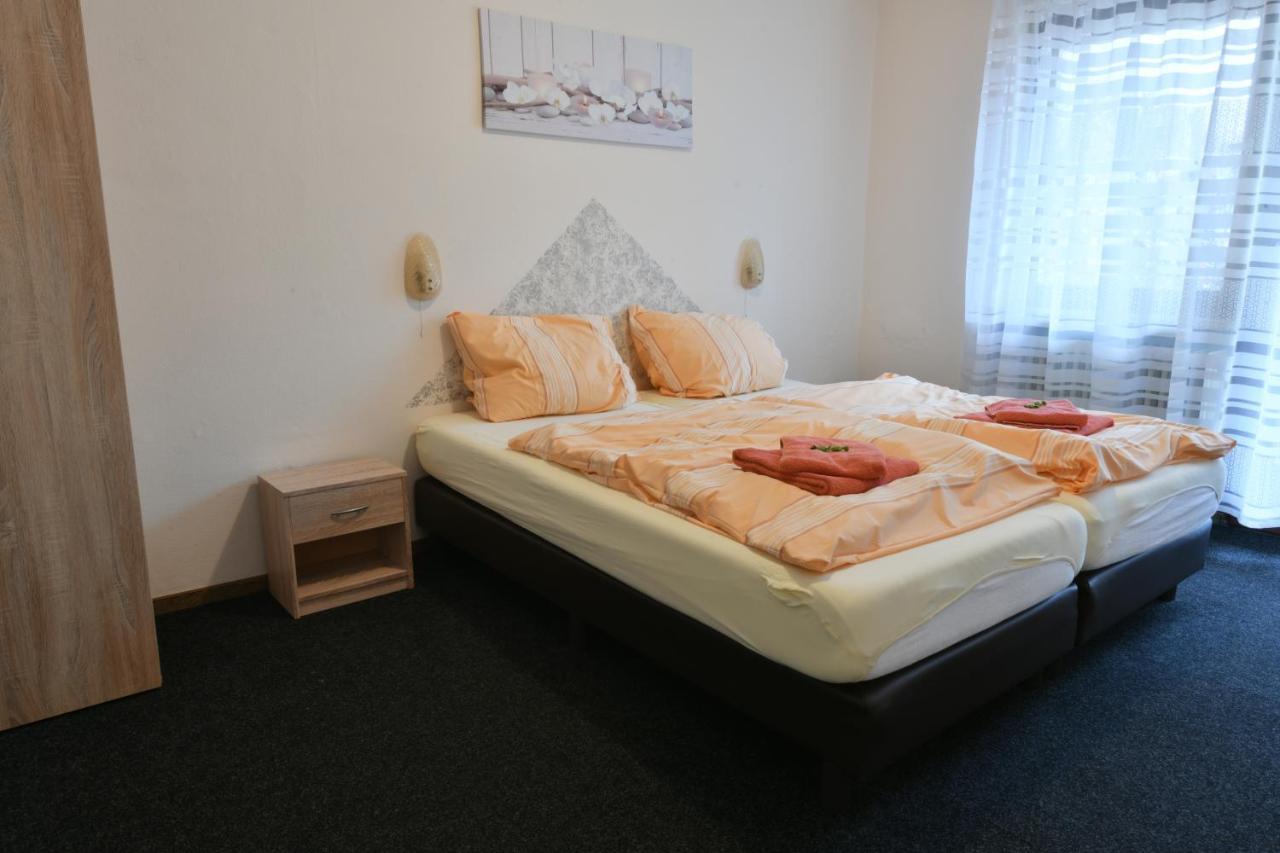 Gasthof Zur Grafschaft Veldenz Luaran gambar